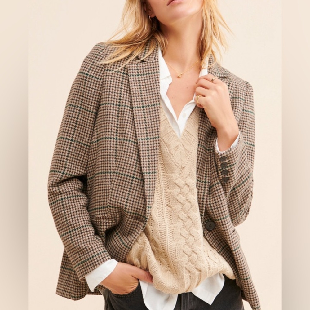 ASTR The Label Harlow Blazer in Brown & Green Plaid Large